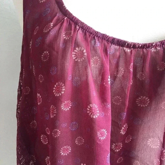 Hollister Burgundy Floral Tank Top - Picture 2 of 6